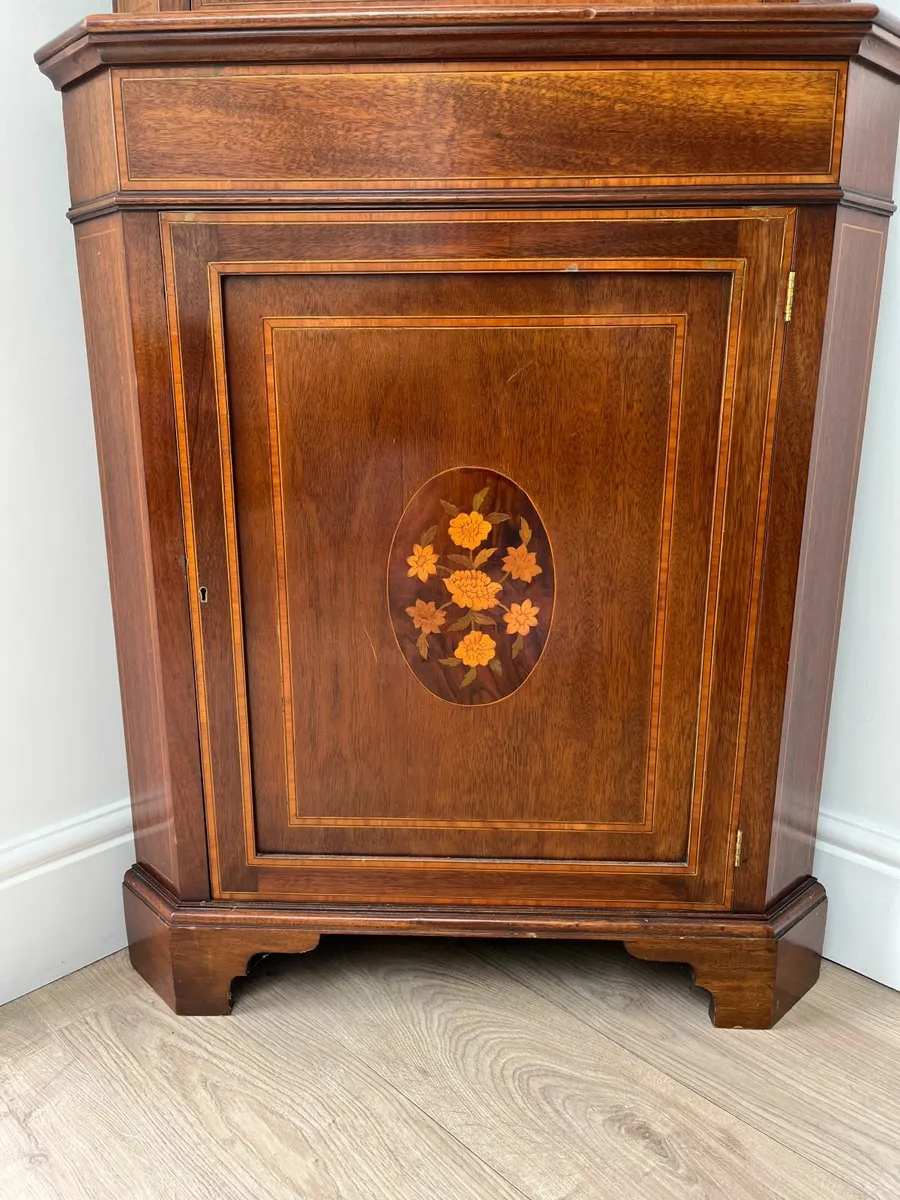 Beautiful Inlaid Corner Cabinet - Image 4