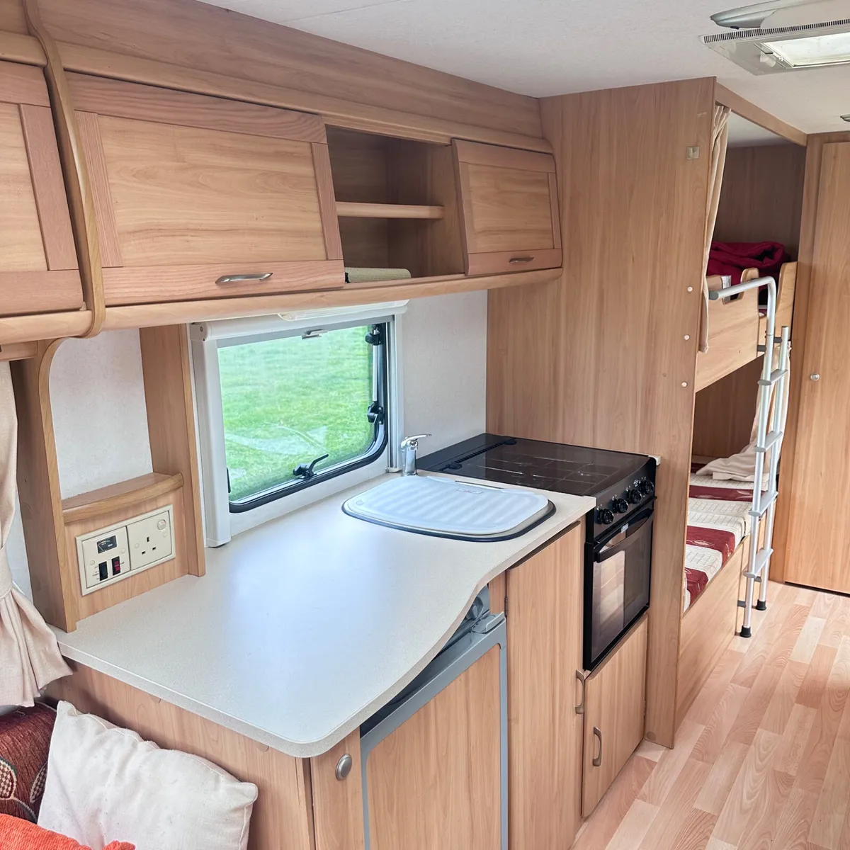 ✨STUNNING AVONDALE DART 6 BERTH✨ - Image 4