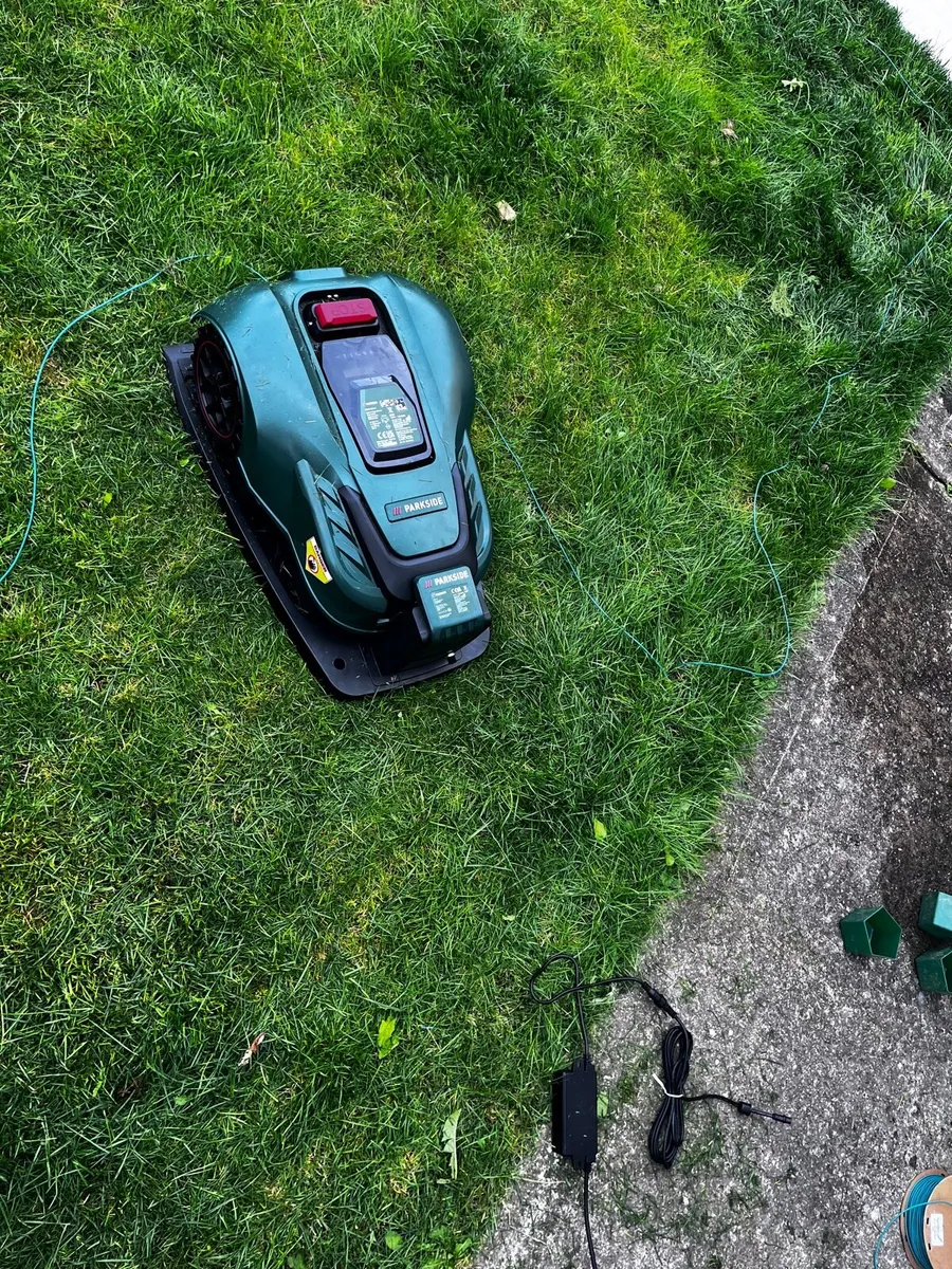 Robot lawn mower - Image 2