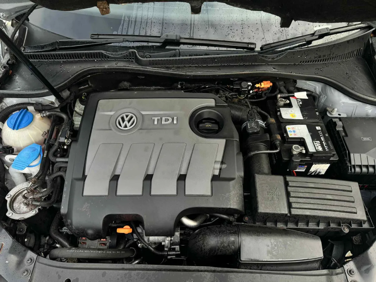 2012  Volkswagen Golf-Automatic -low mileage - Image 4