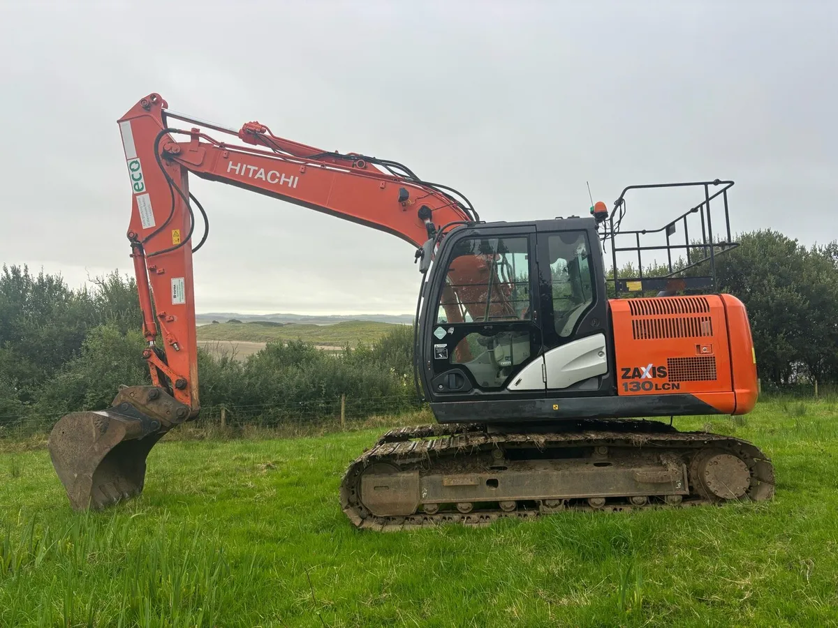 2015 Hitachi zx130/5 Very Tidy machine. - Image 1
