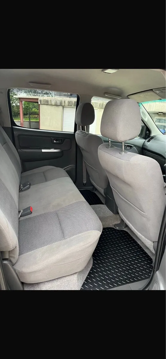 Toyota Hilux 3L 2012 - Image 4
