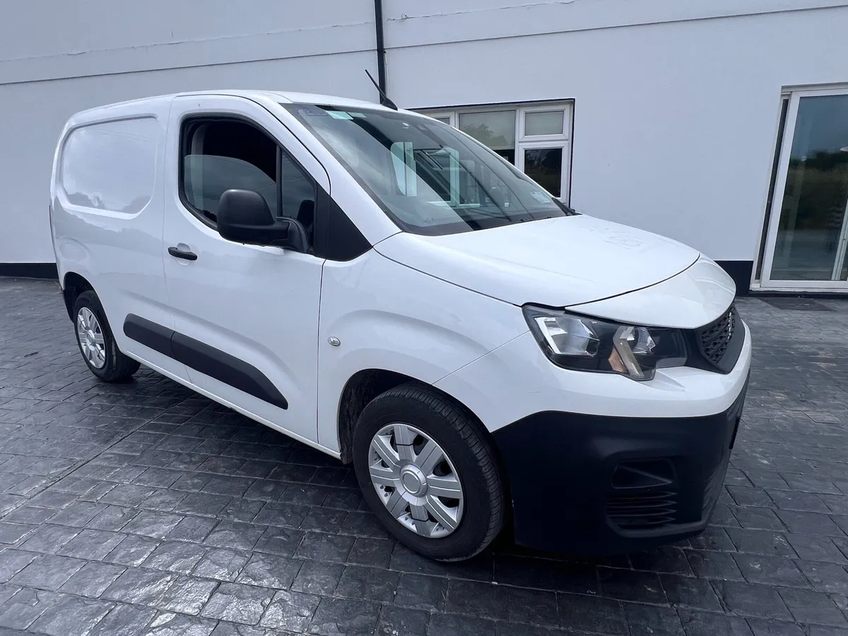 100BHP Partner 3 seater - Image 1