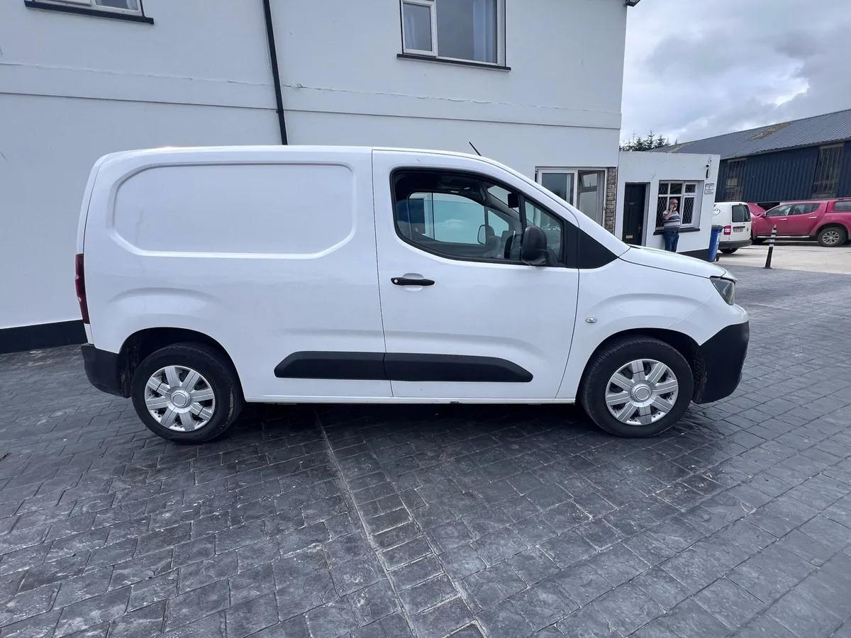 100BHP Partner 3 seater - Image 2