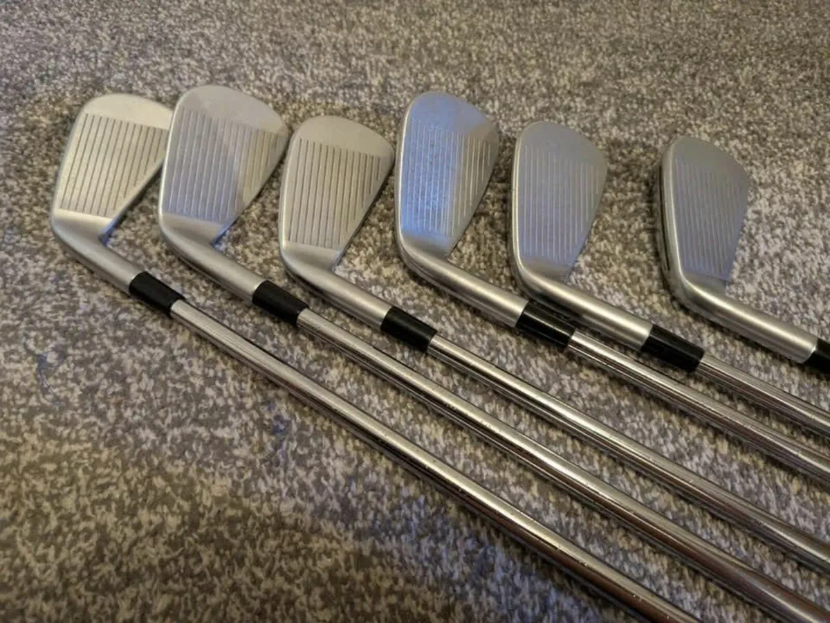 Taylormade P790 2021 Iron Set 5 PW Stiff Flex - Image 2