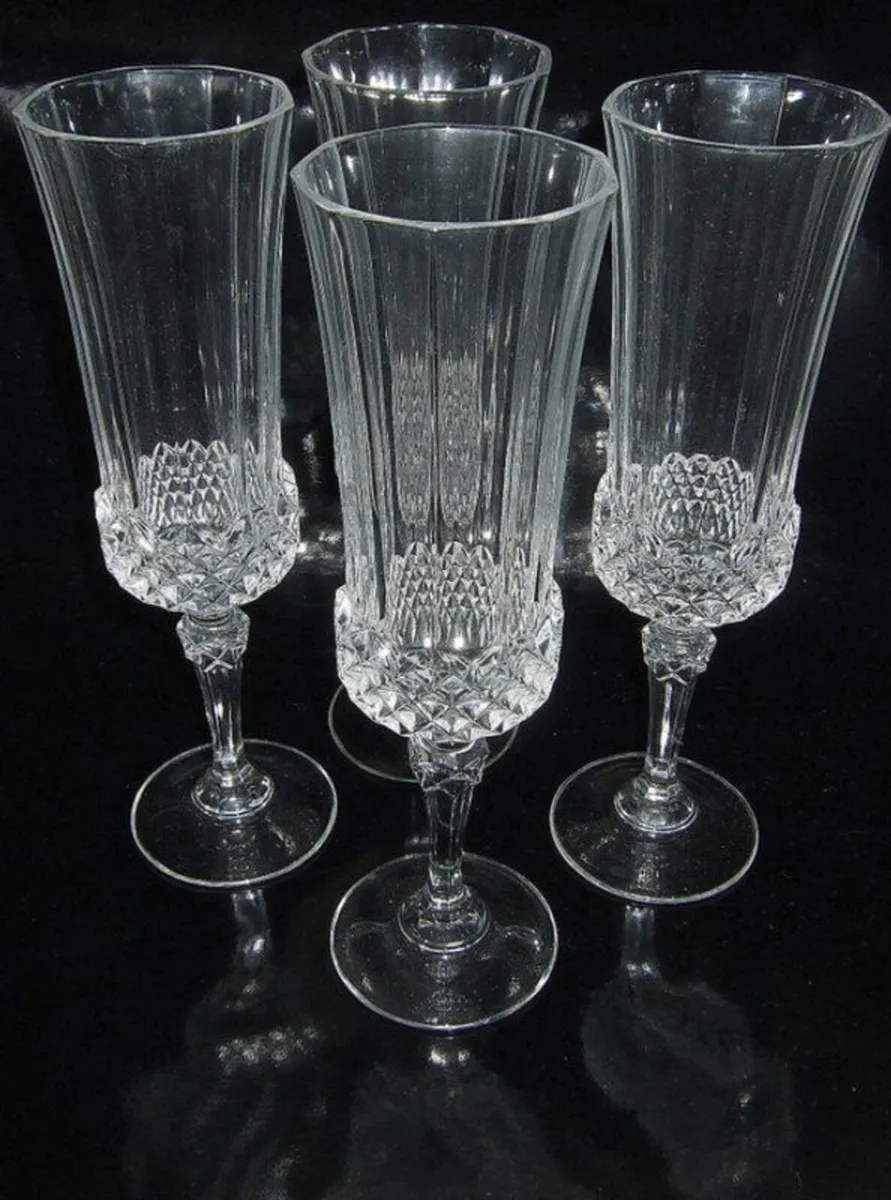 4 Vintage Crystal d Arques Champagne Flutes - Image 4