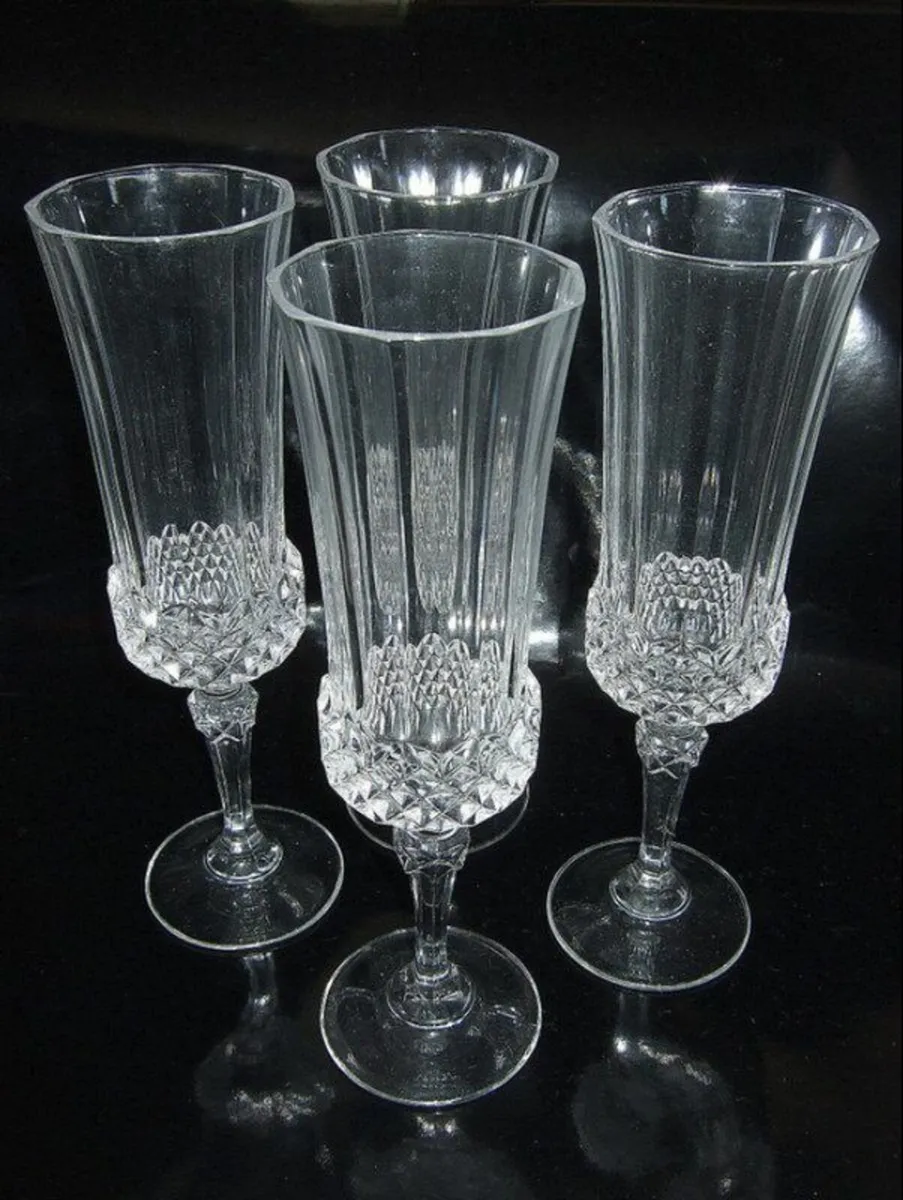 4 Vintage Crystal d Arques Champagne Flutes - Image 1