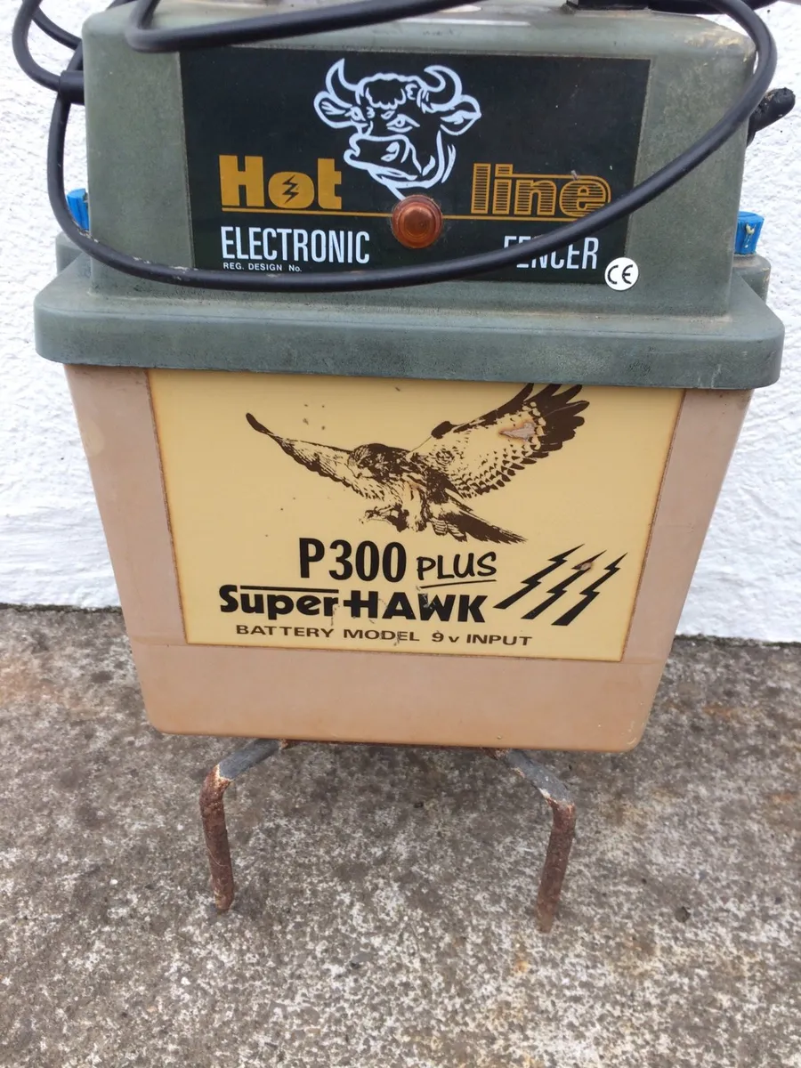 Super Hawk Battery Fencer - Image 3