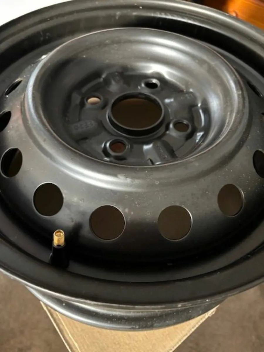 Wheels set of 4  Toyota Yaris Brand New  € 60 - Image 1