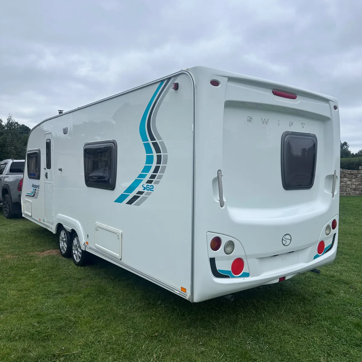 ✨STUNNING SWIFT ACCORD 4 BERTH FIXED BED✨ - Image 2