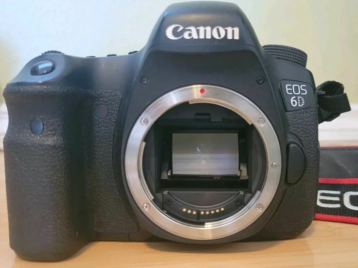 Canon EOS 6D Digital SLR Camera Bundle - Image 2