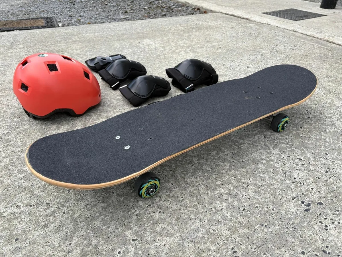 Skateboard Set - Image 4