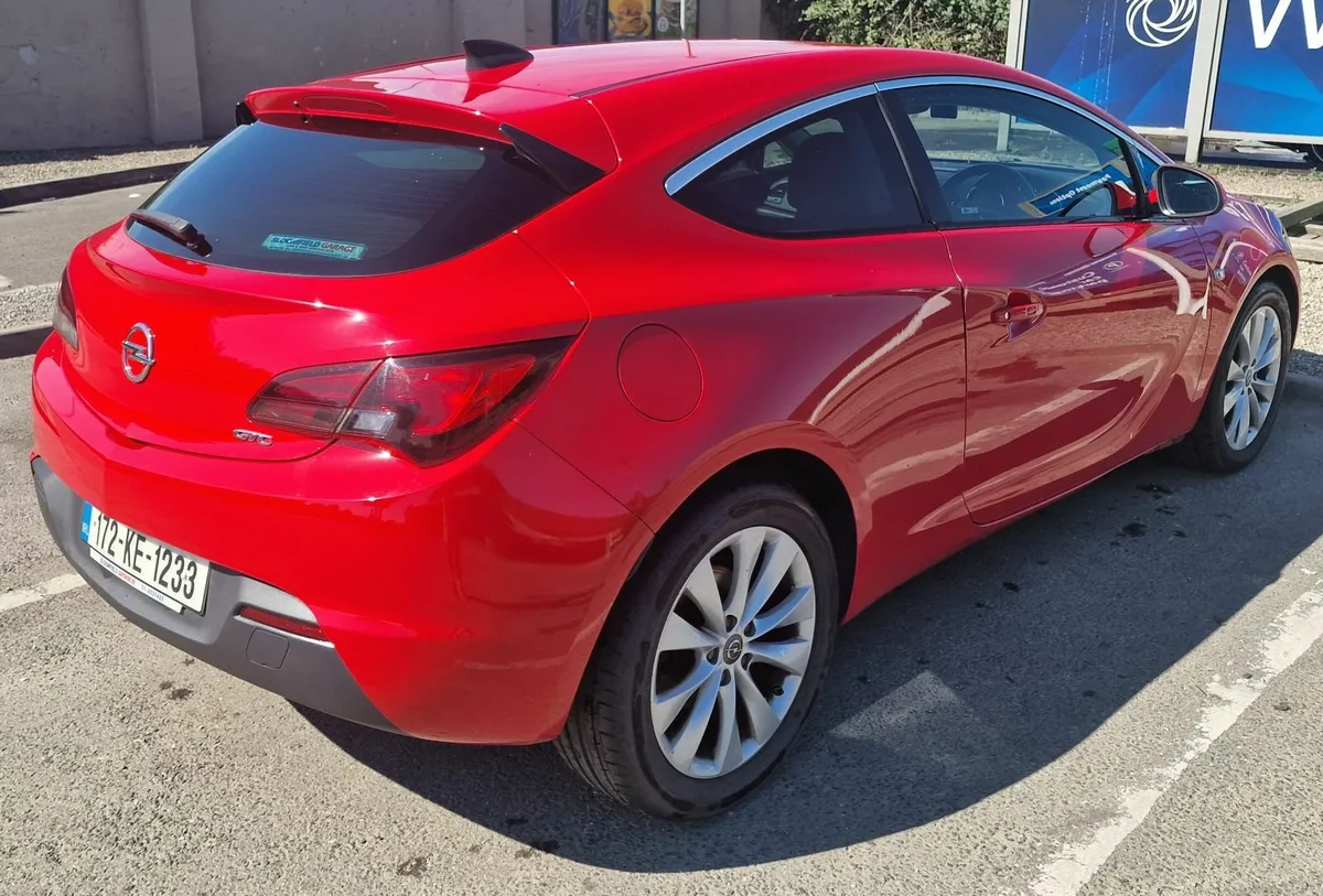 Opel Astra 2017 GTC NCT 2027 - Image 2