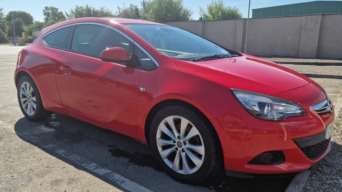 Opel Astra 2017 GTC NCT 2027 - Image 3