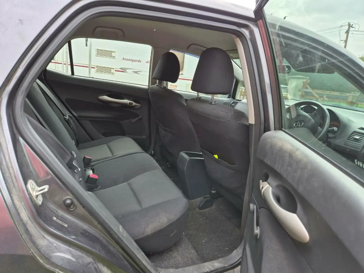 Toyota Auris - Image 3