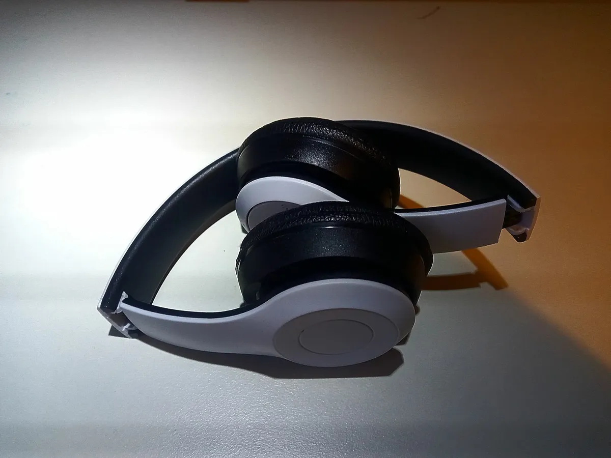 💎 Wireless Bluetooth Headphones 💎 - Image 4
