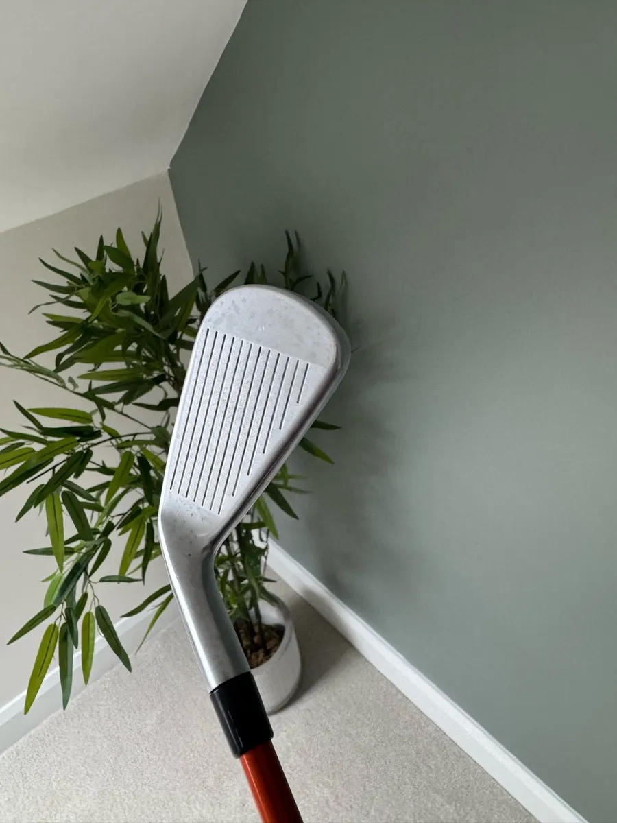 Taylormade P790 driving iron - premium shaft - Image 2
