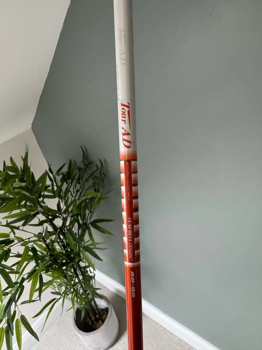 Taylormade P790 driving iron - premium shaft - Image 3