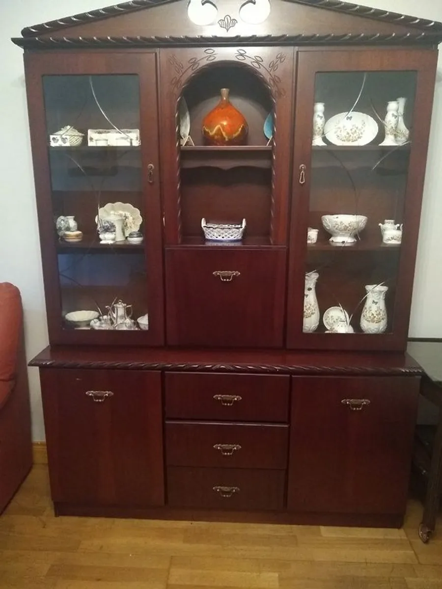Mahogany Glass Cabinet with  Lighting. - Image 2