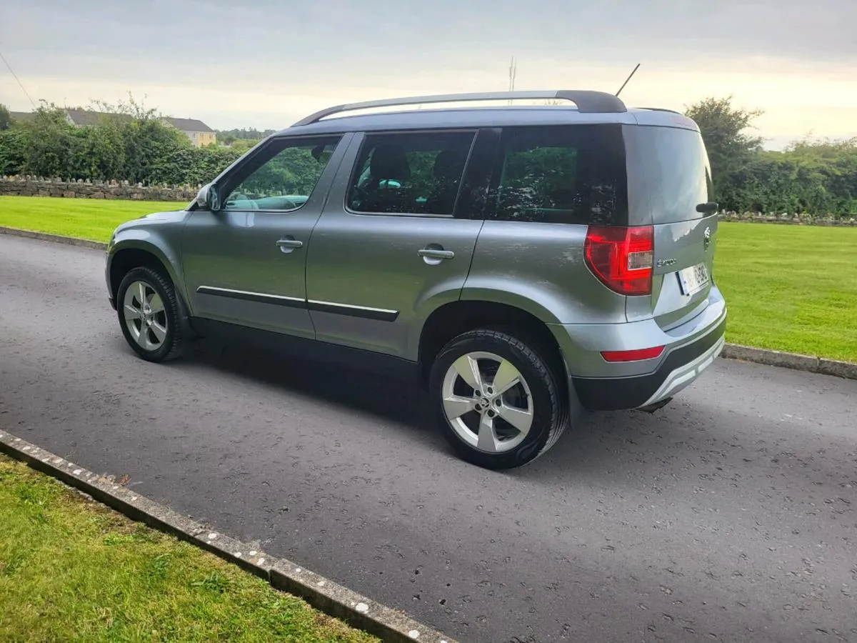 SKODA YETI 2L DIESEL MINT CONDITION. - Image 4
