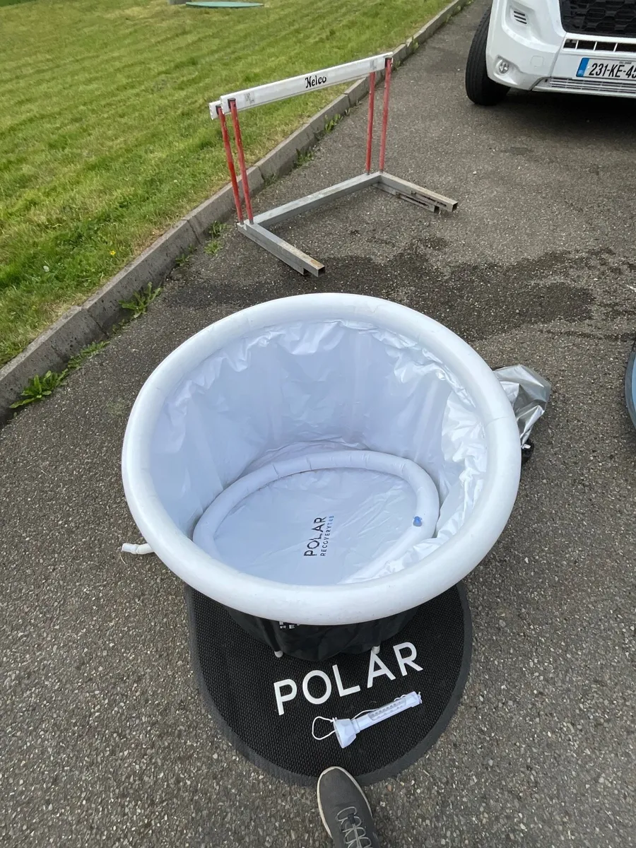 Polar Recovery Ice Bath with Extras - Image 2