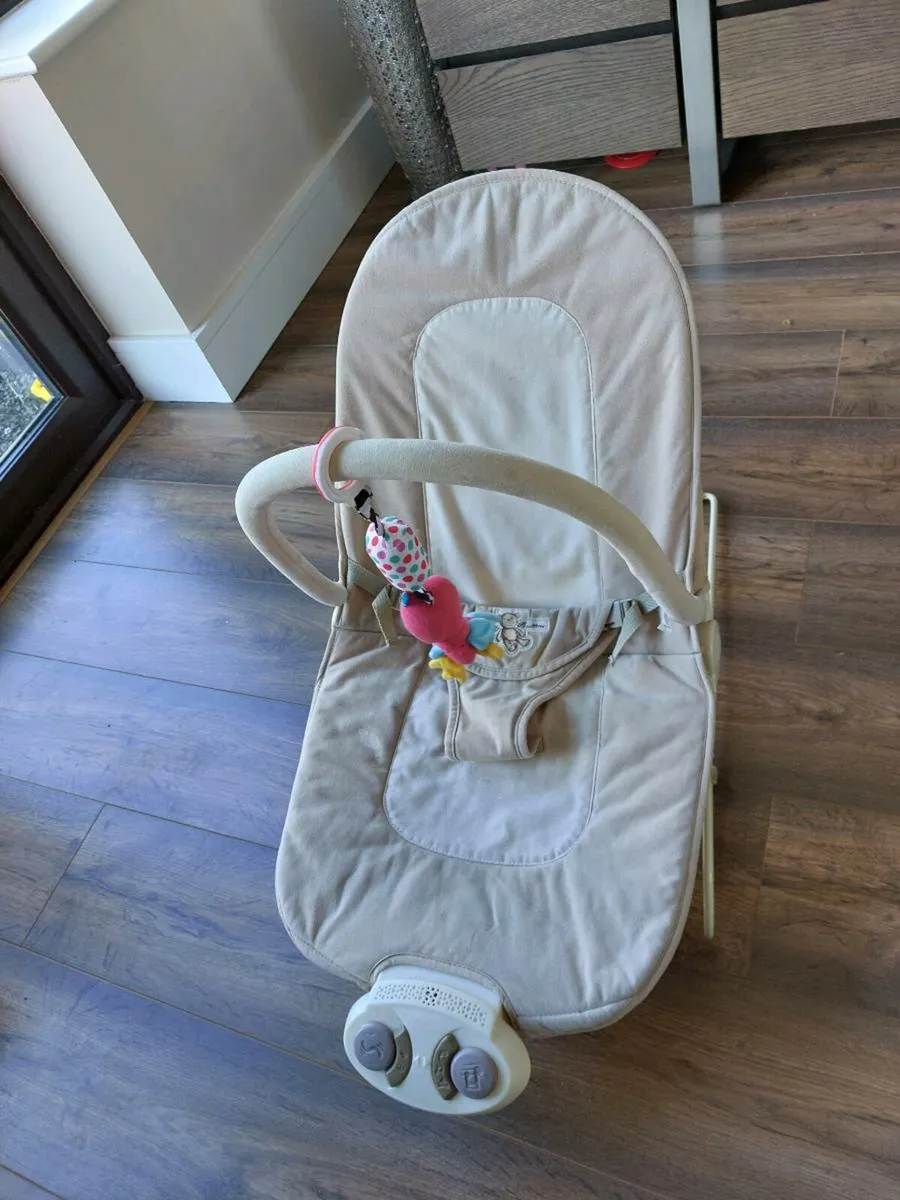 Baby seat - Image 1