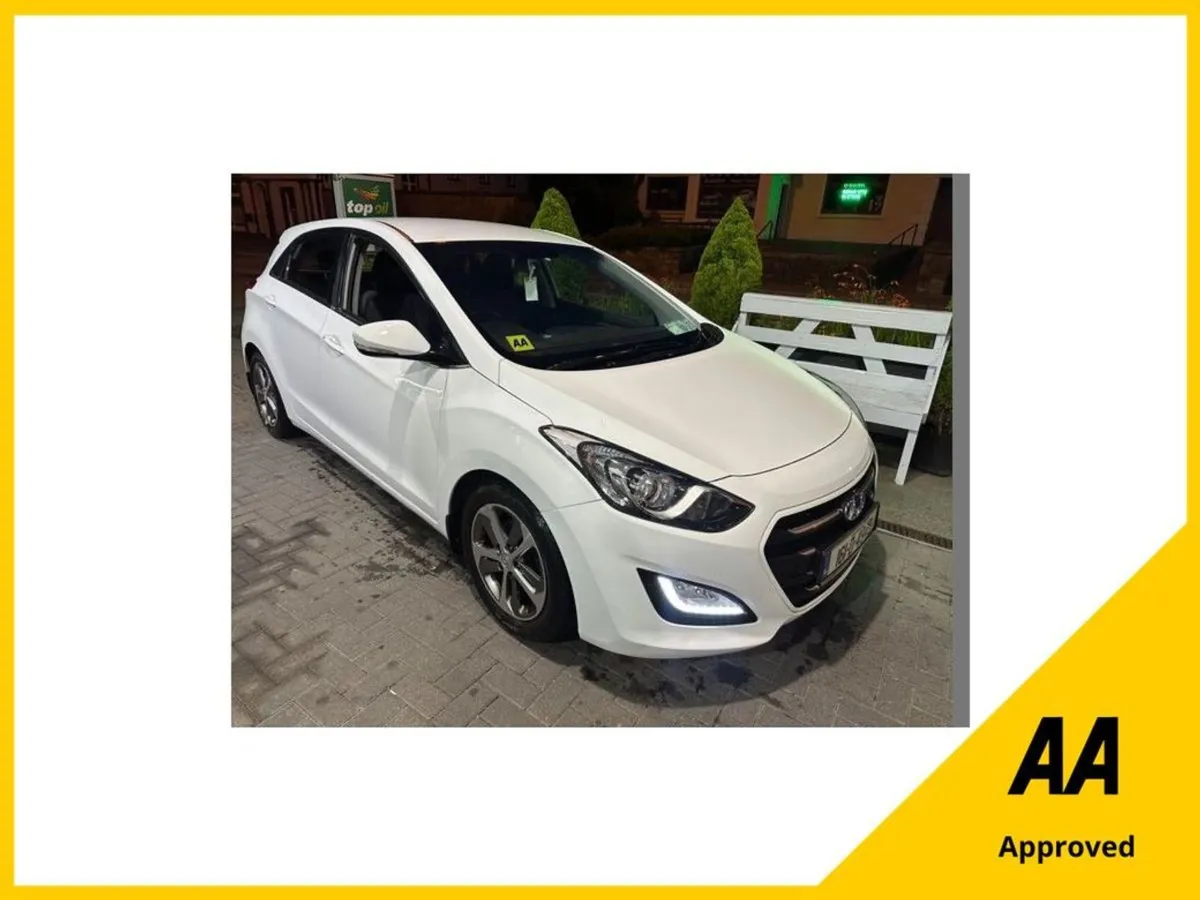 Hyundai i30 1.4 Petrol Deluxe - Image 1