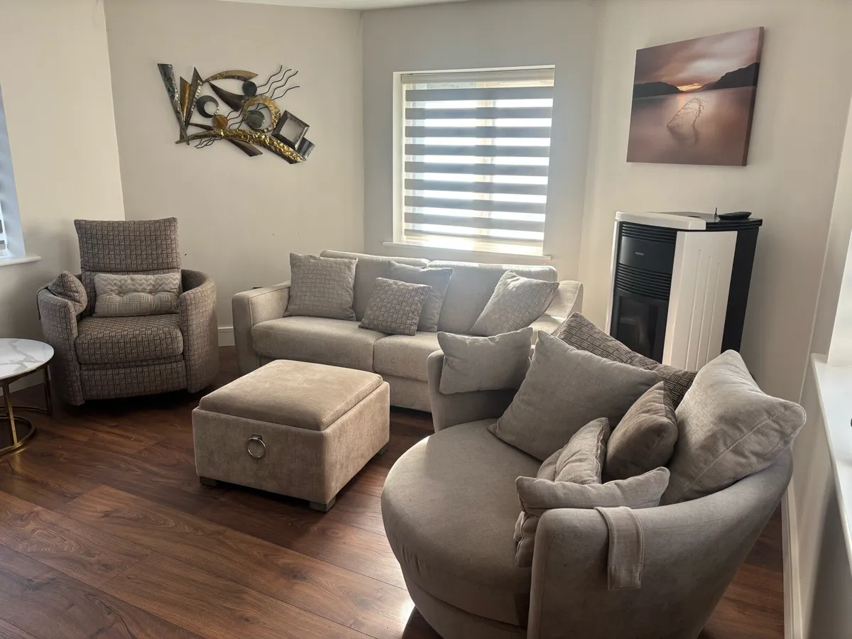 Bespoke furniture set - Image 1