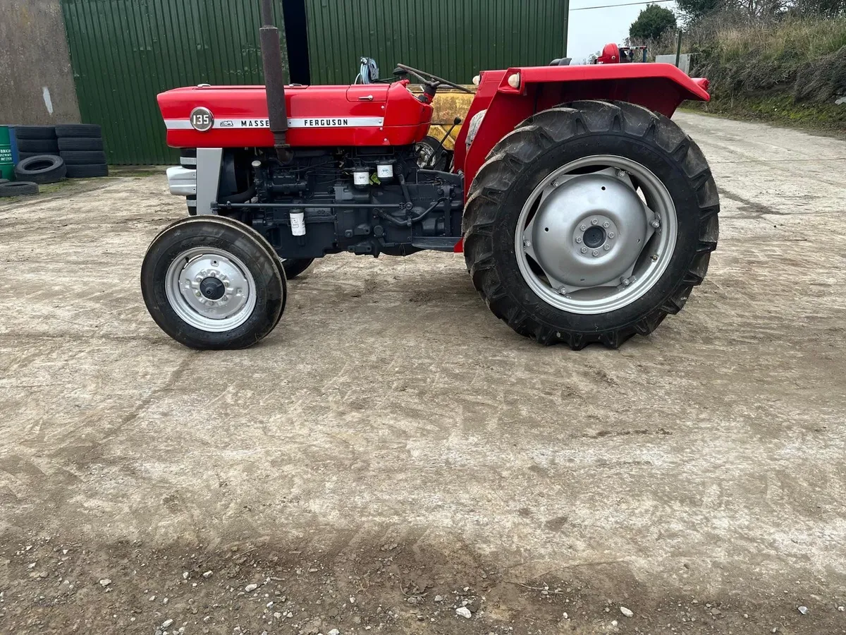 Massey Ferguson 135 - Image 1