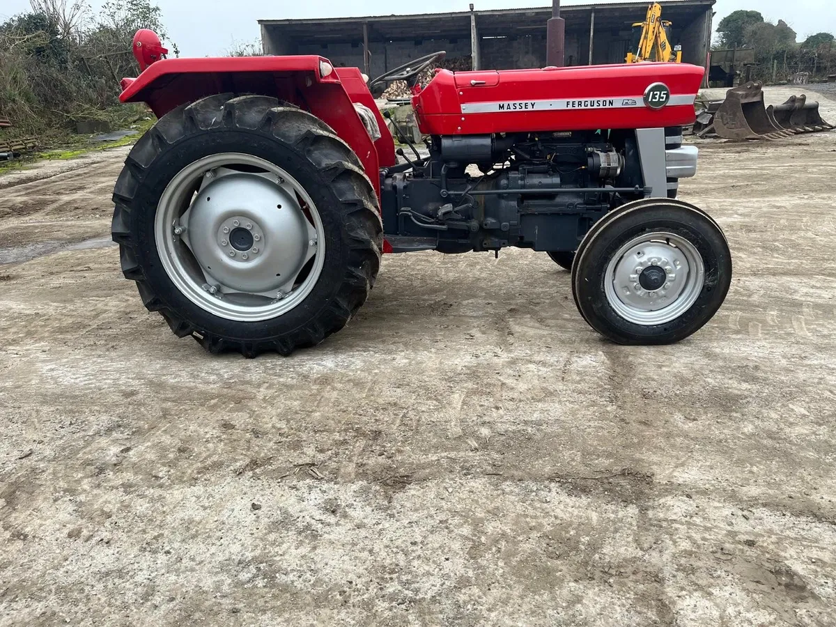 Massey Ferguson 135 - Image 2