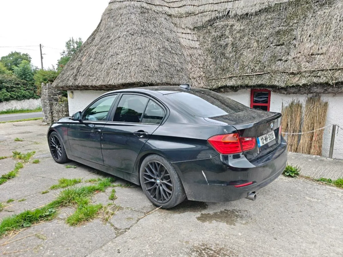 BMW 320D 2012 - Image 3