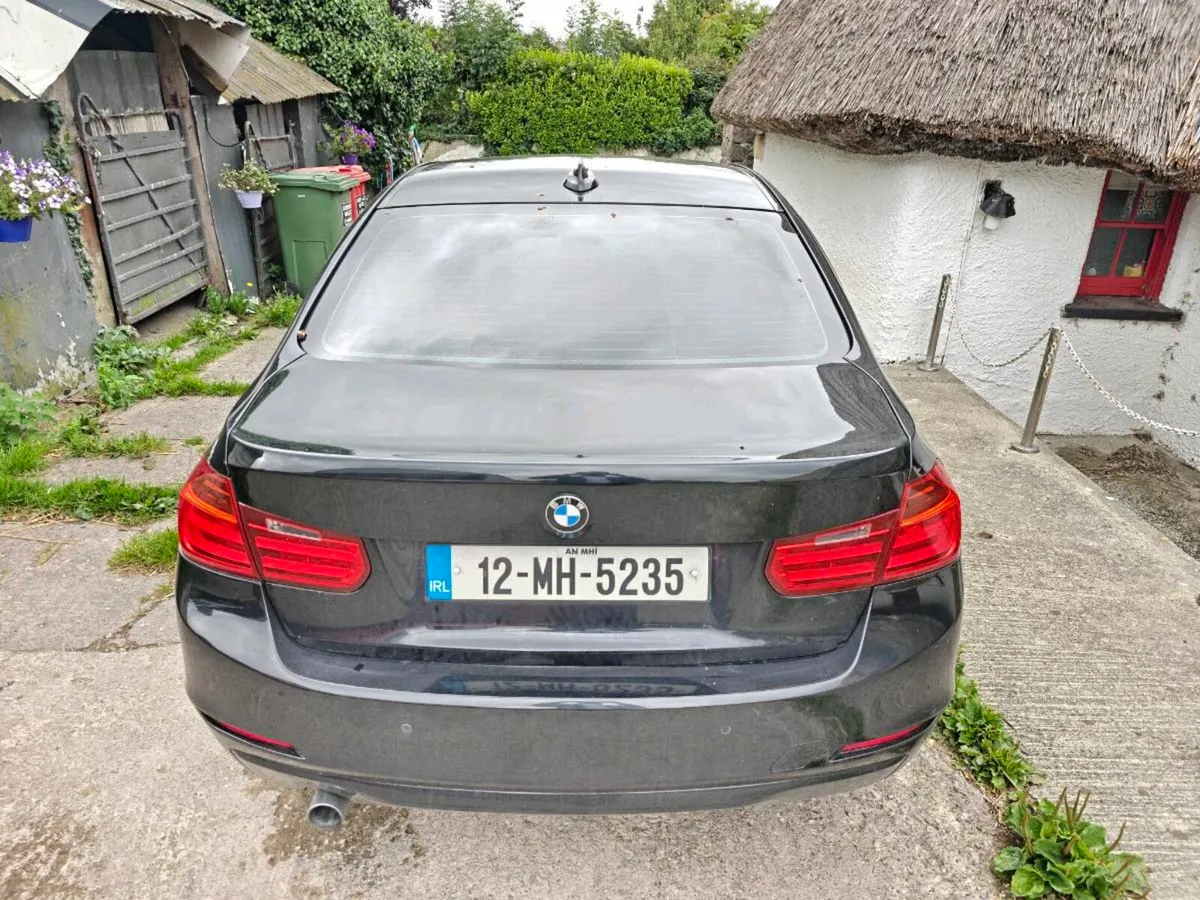 BMW 320D 2012 - Image 4