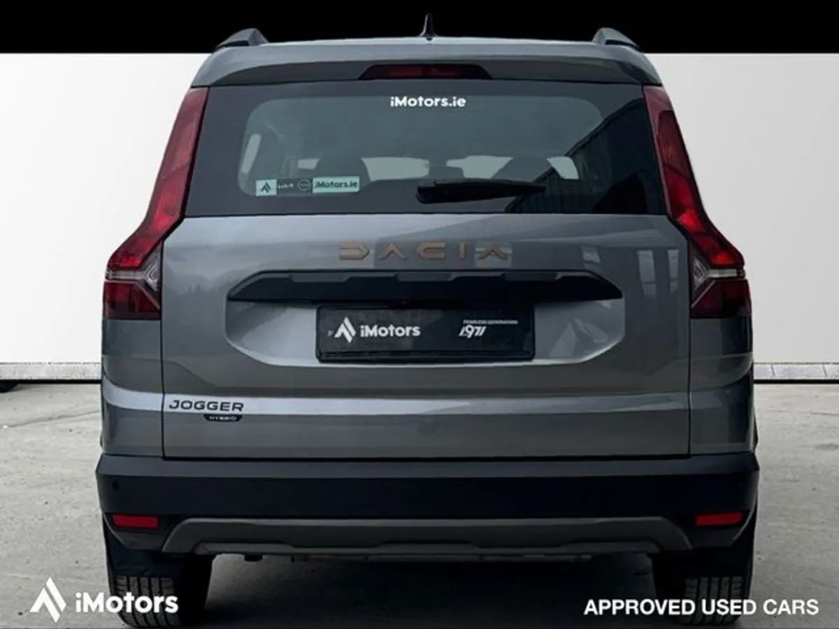 Dacia Jogger 7 Seater Extreme HEV 145 5DR Auto - Image 4