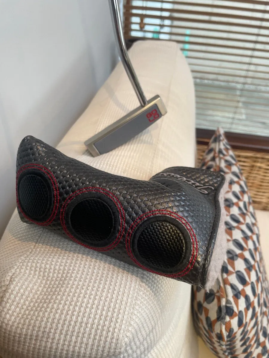Scotty Cameron GoLo 6 putter 33 inch. - Image 3