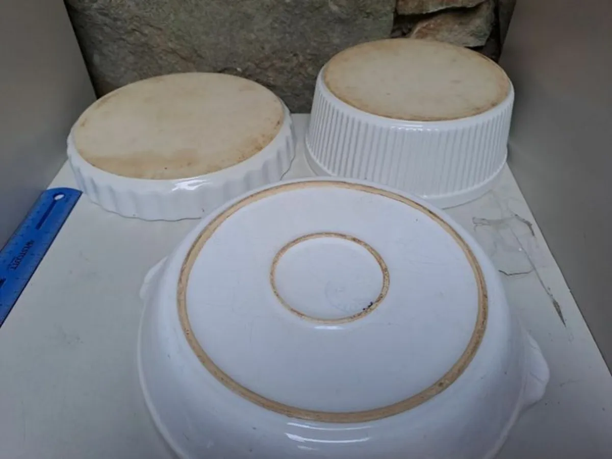 3 Pie dishes - Image 3