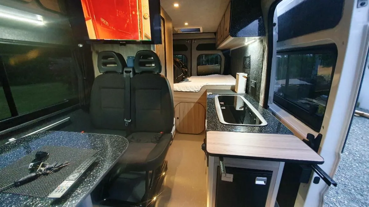 2019 Campervan - Image 4