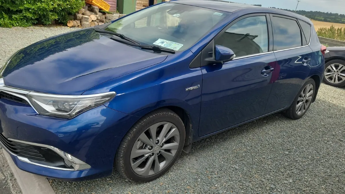 Toyota Auris 2017 - Image 1