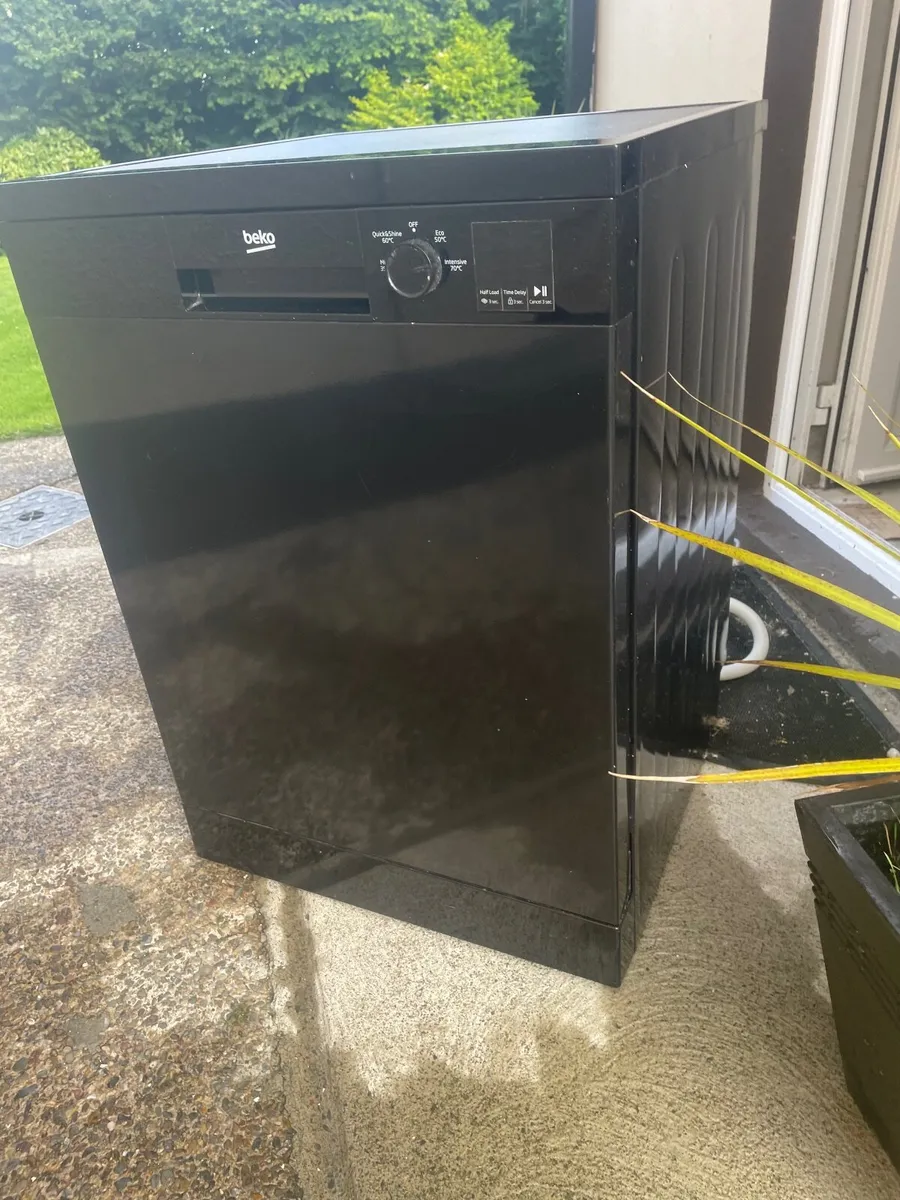Dishwasher - Image 1