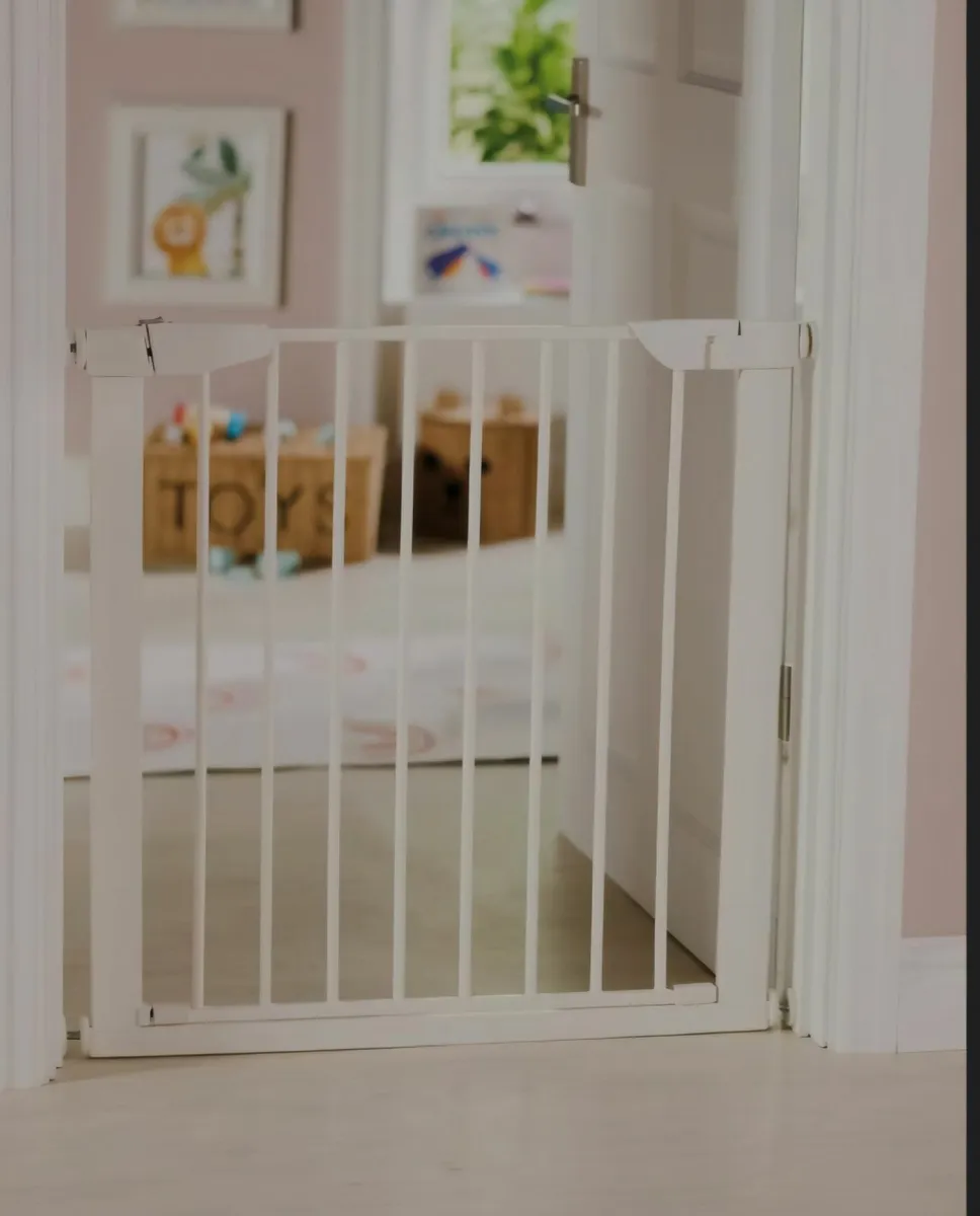 Safety gate - Image 1