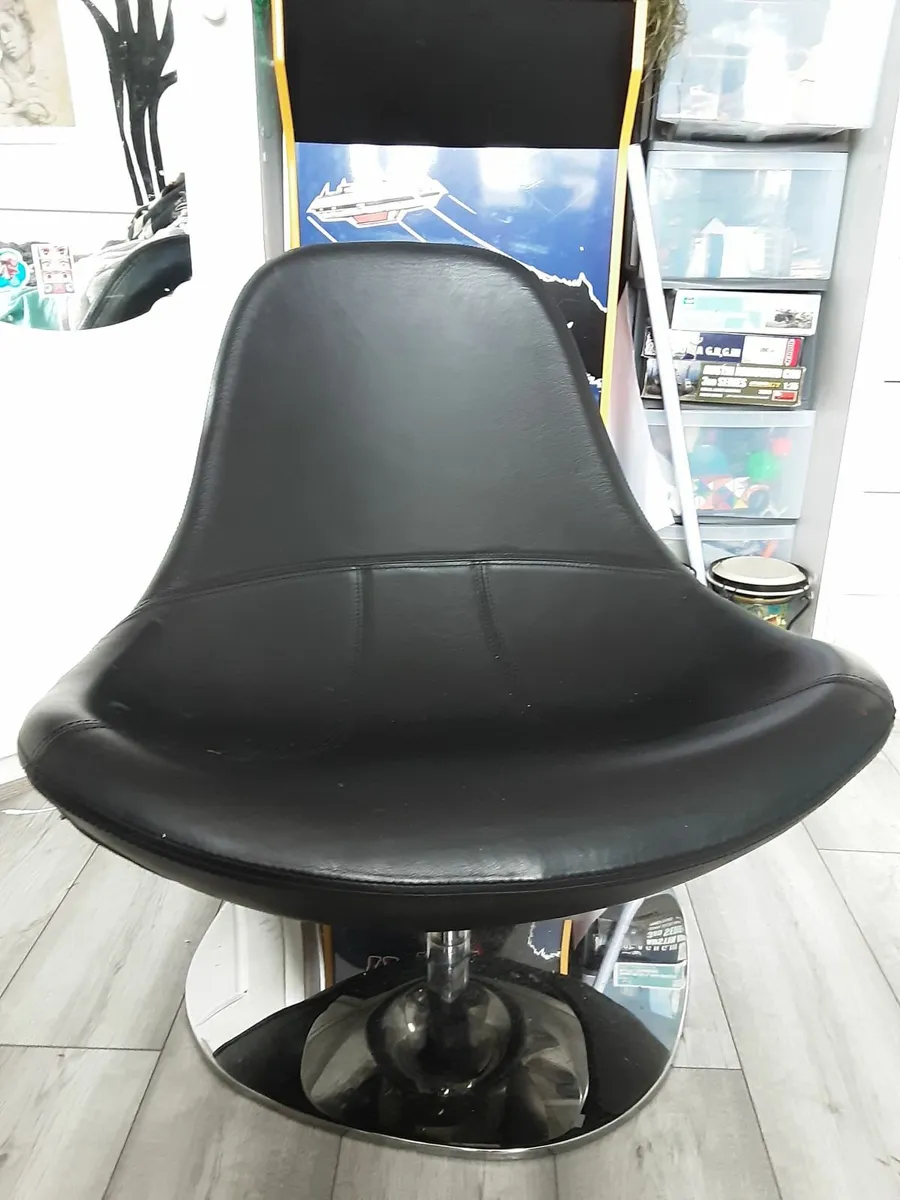 Swivel Chair - Image 1