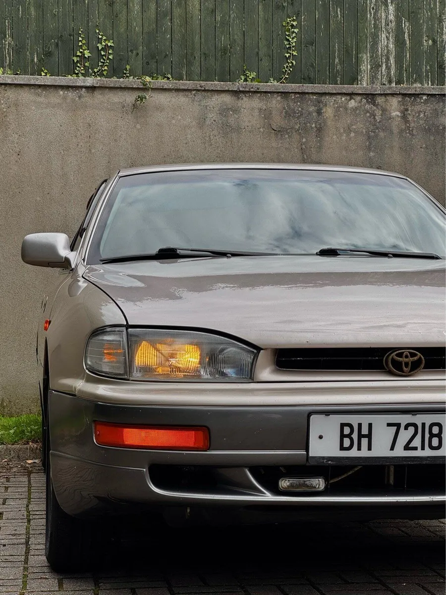 Toyota Camry 2.2 1997 - Image 1