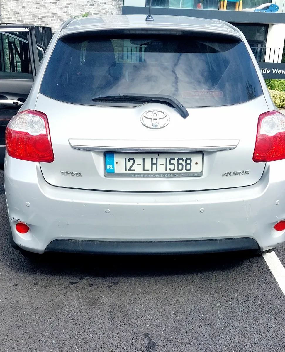 Toyota Auris 2012 - Image 1