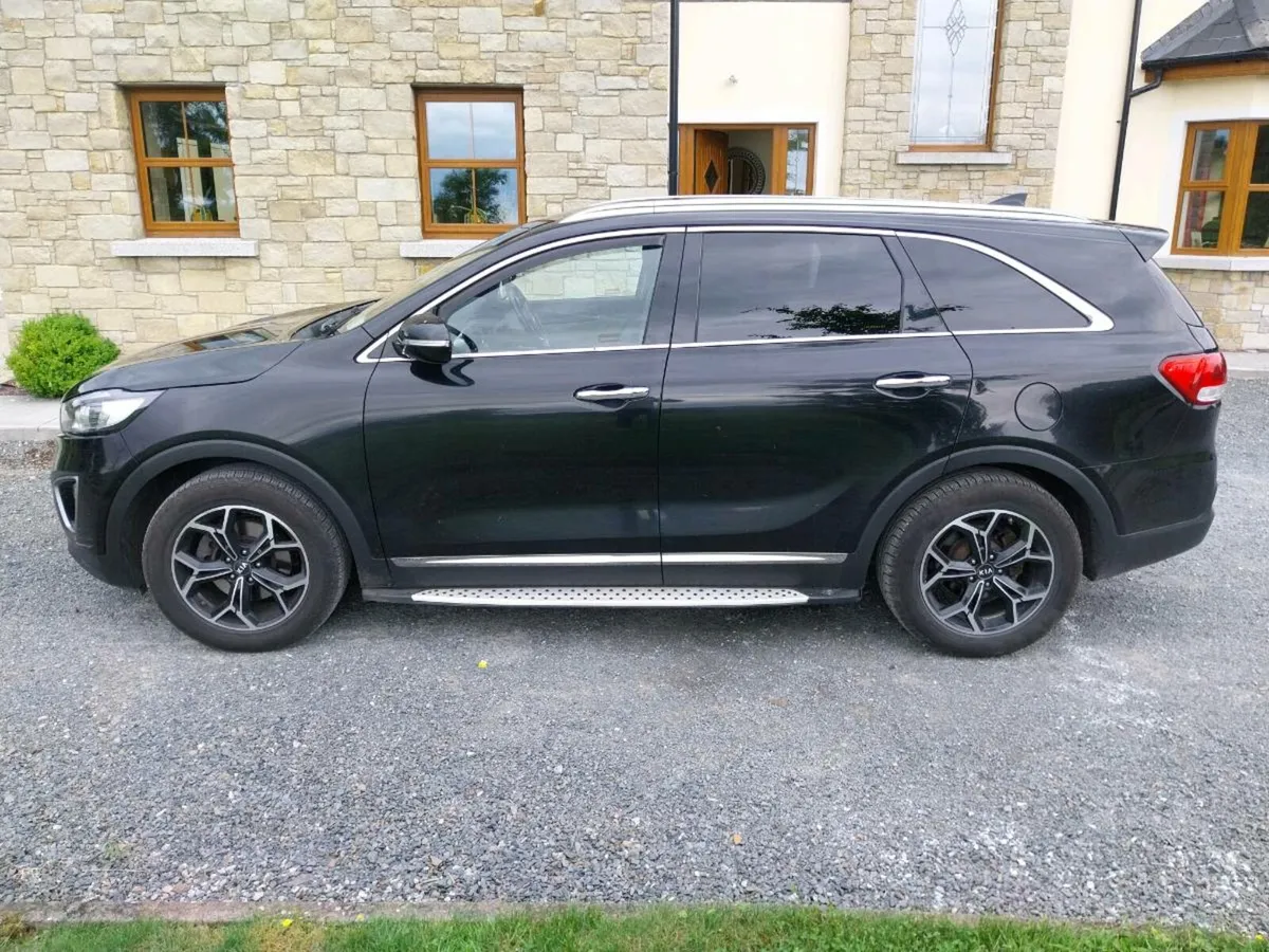 Kia sorento 2016 Platinium 2.2 Diesel -7 seater - Image 2