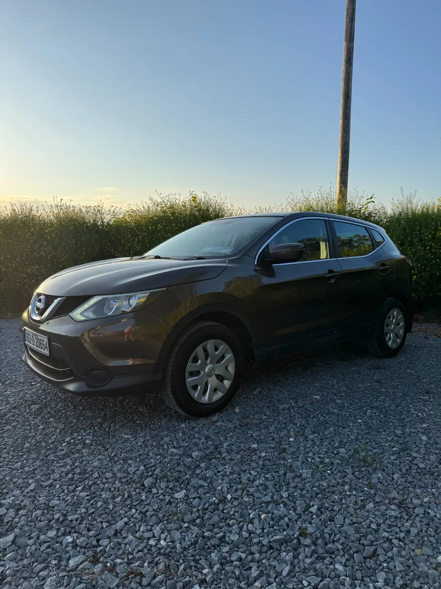 152 Nissan Qashqai 1.2L Auto.. Low KMs - Image 3