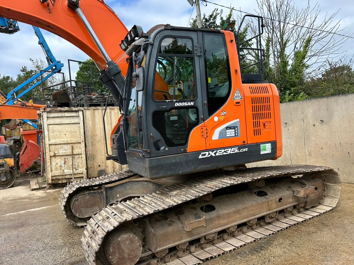 2018 Doosan 235 lcr-5 (6600 hours) - Image 1