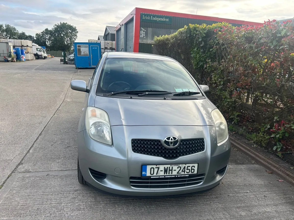 Toyota Yaris 2007 Manual 1.0 petrol /NCT 03-2026 - Image 1