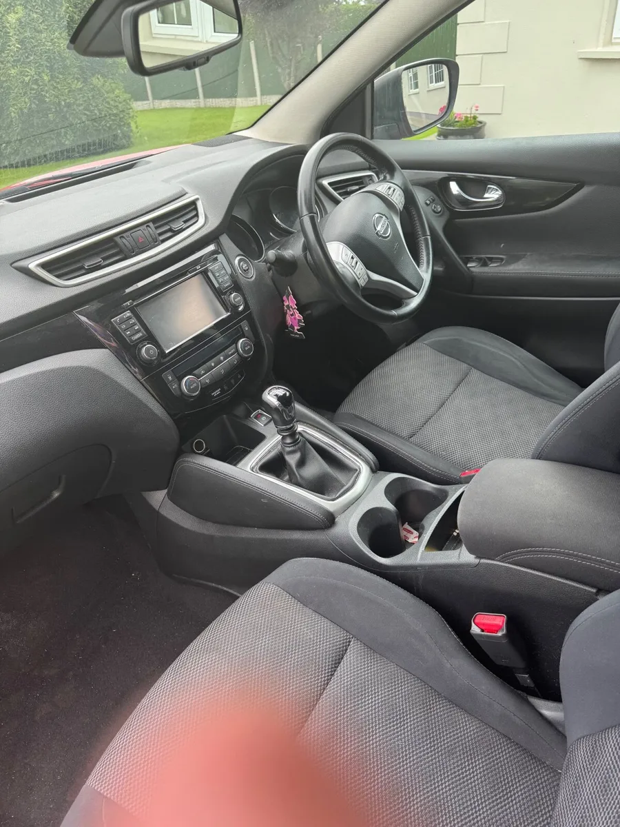 Nissan Qashqai 2015 - Image 3
