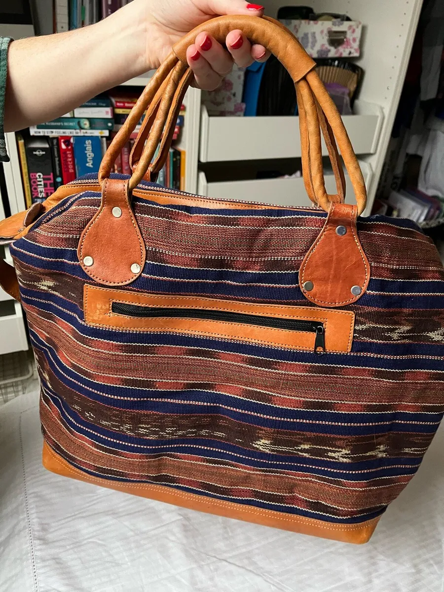 Small overnight bag - Image 1