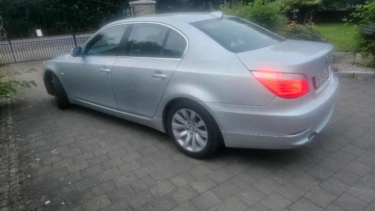 Bmw 520 - Image 2