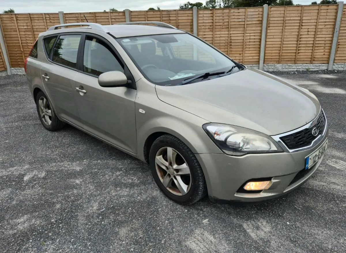2012 KIA CEED - Image 1